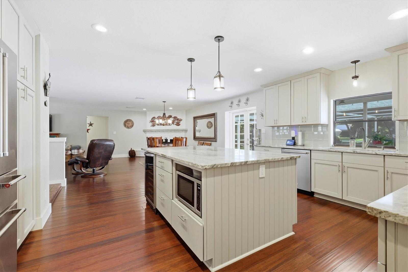 5505 BENEVA WOODS CIR — photo 11