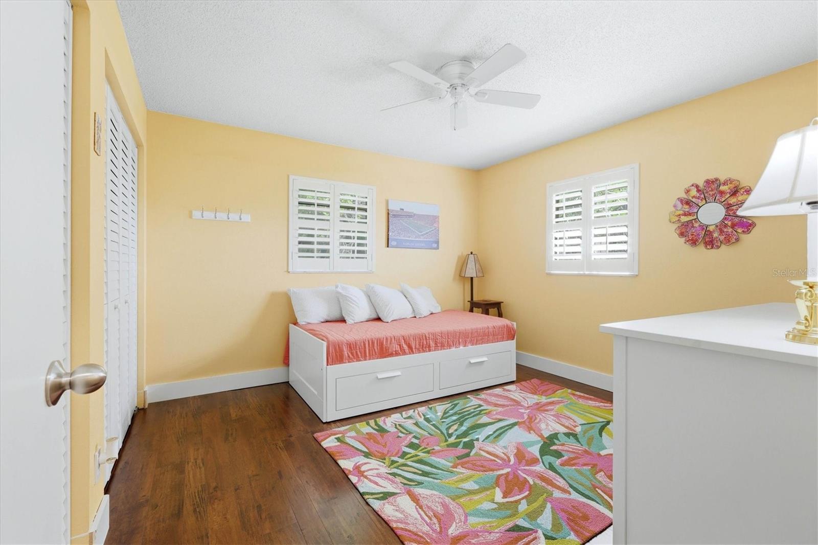 5505 BENEVA WOODS CIR — photo 22