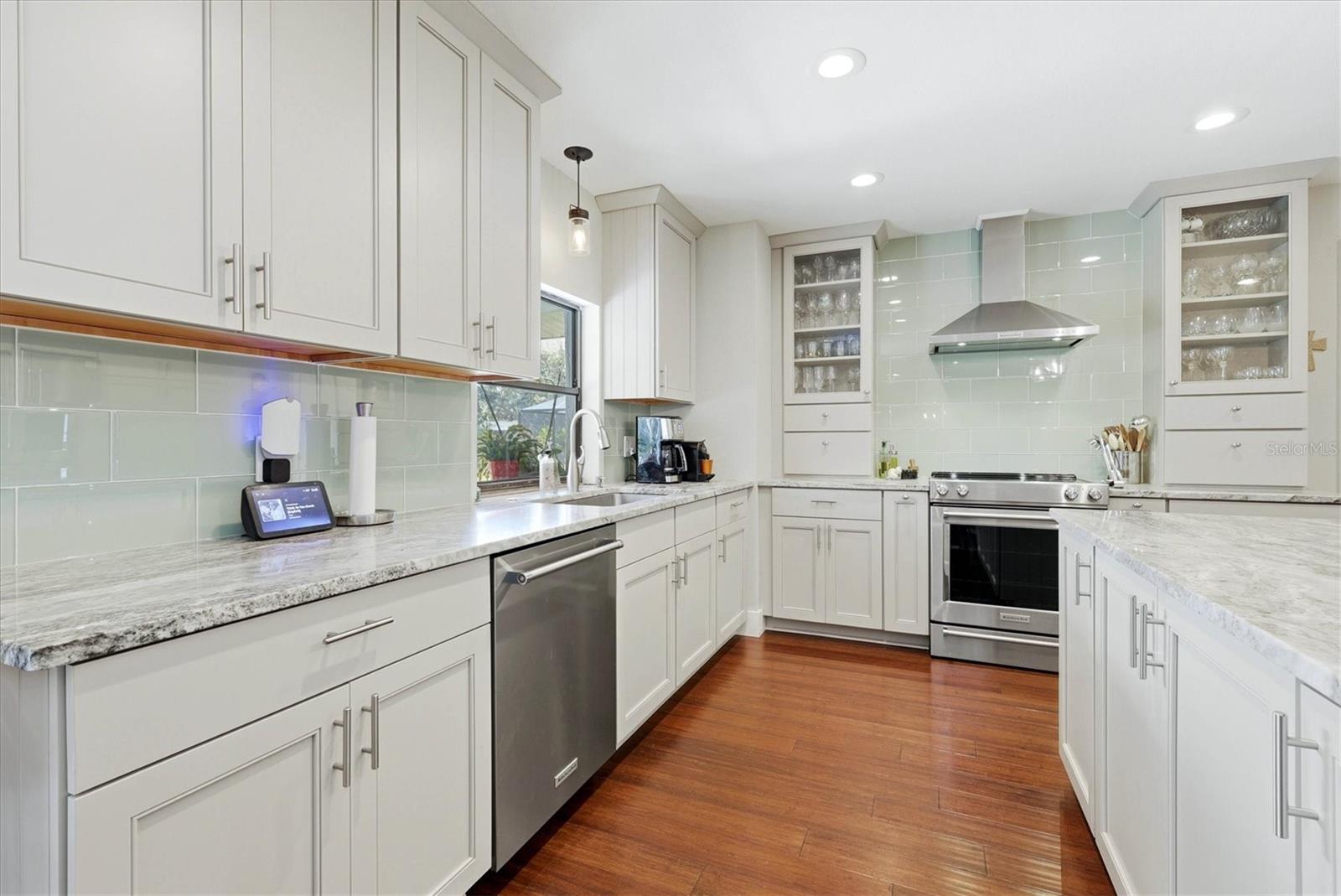 5505 BENEVA WOODS CIR — photo 9