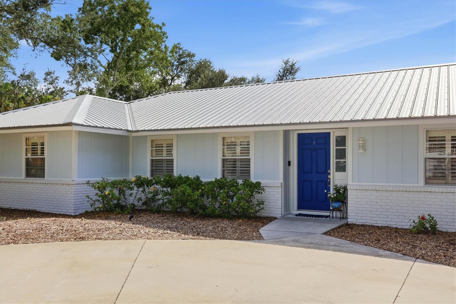 5505 BENEVA WOODS CIR — photo 4