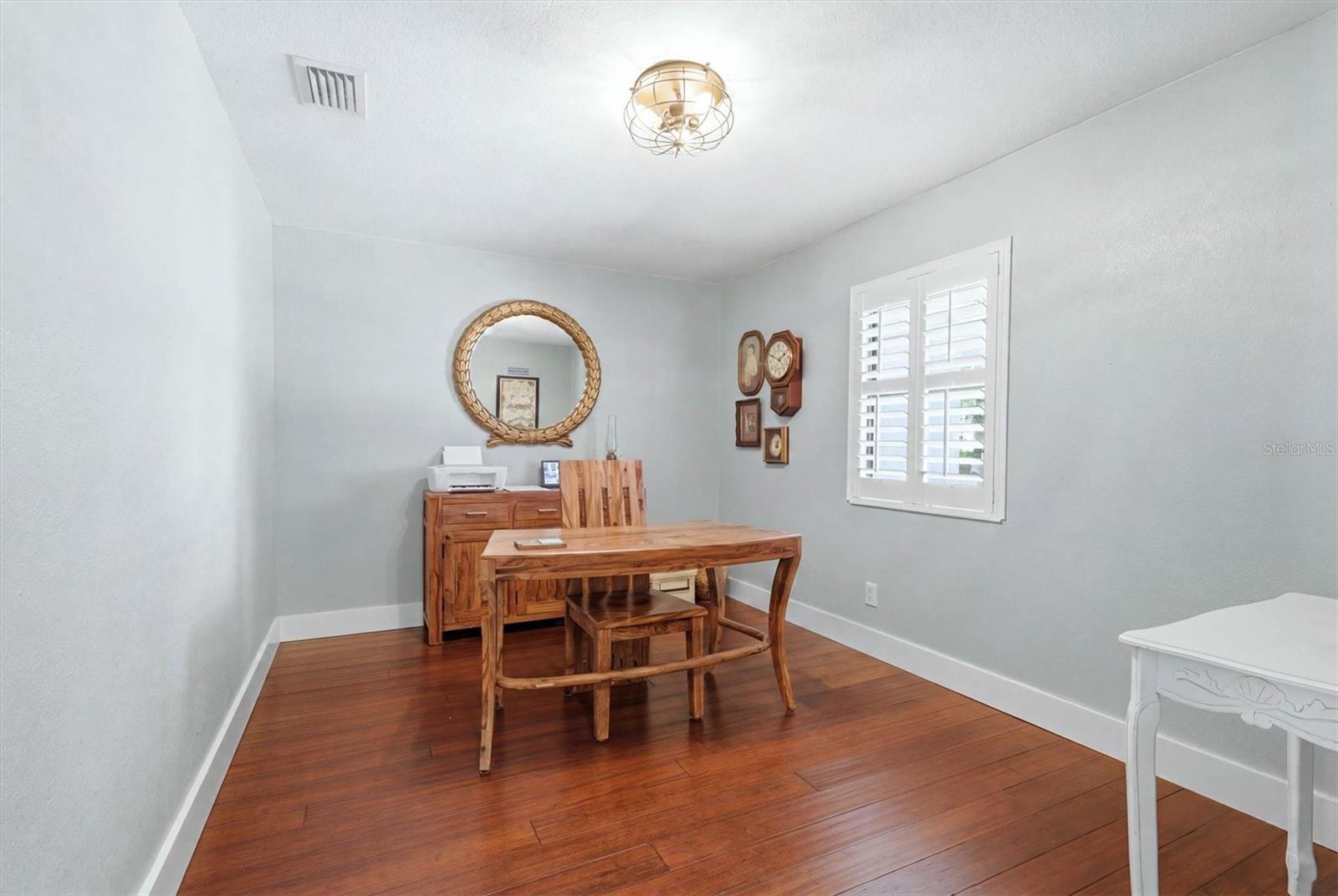 5505 BENEVA WOODS CIR — photo 17
