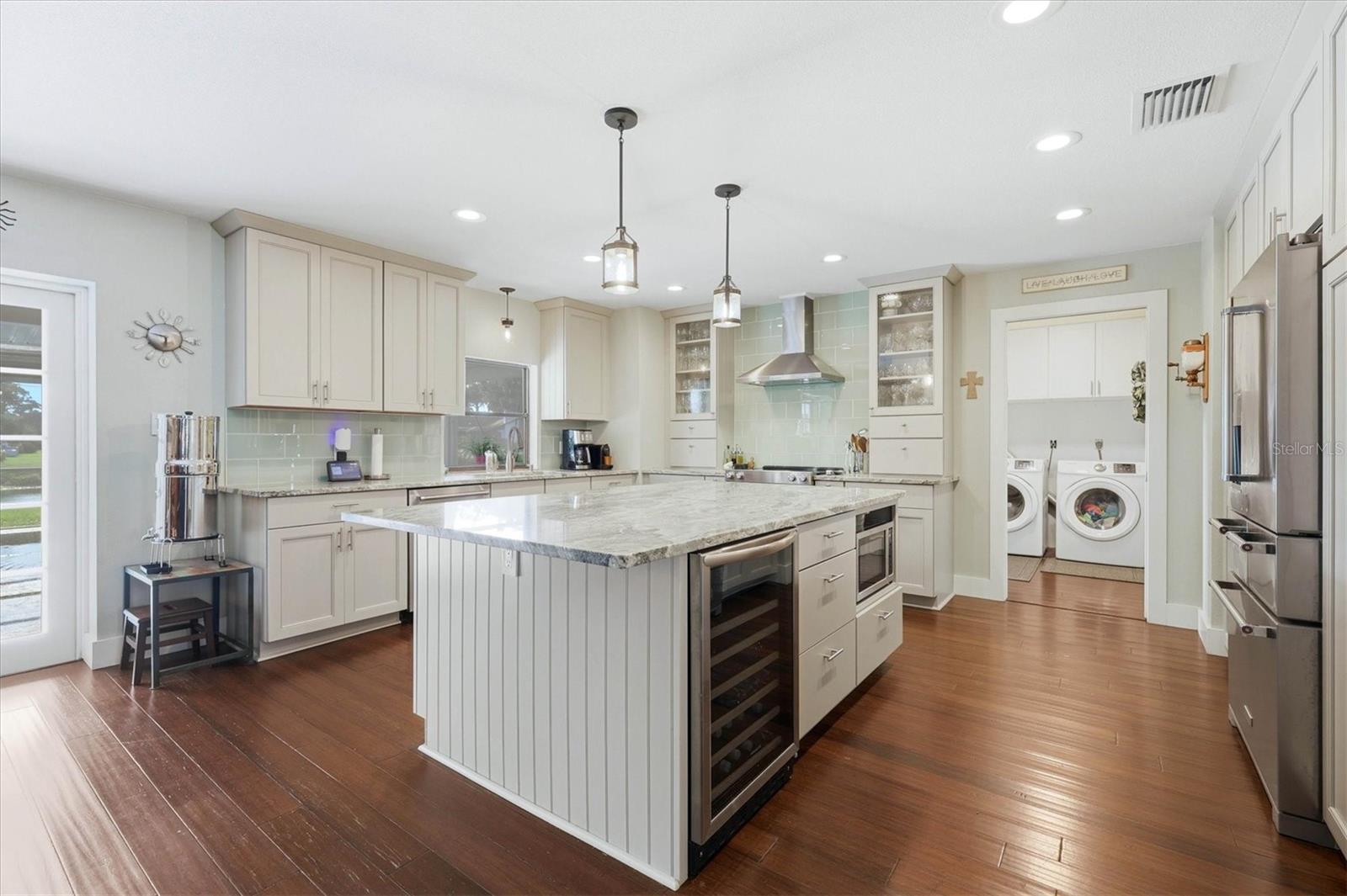 5505 BENEVA WOODS CIR — photo 8