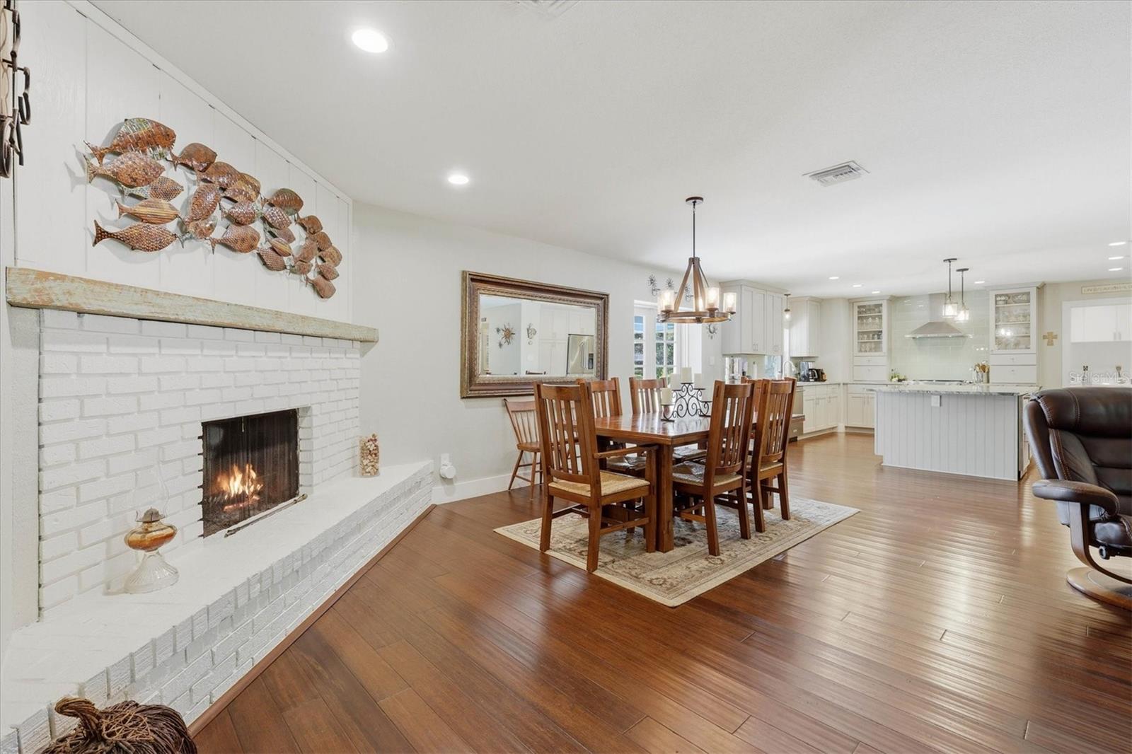 5505 BENEVA WOODS CIR — photo 13