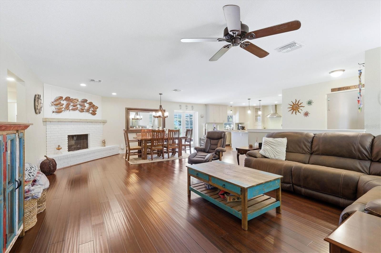 5505 BENEVA WOODS CIR — photo 16