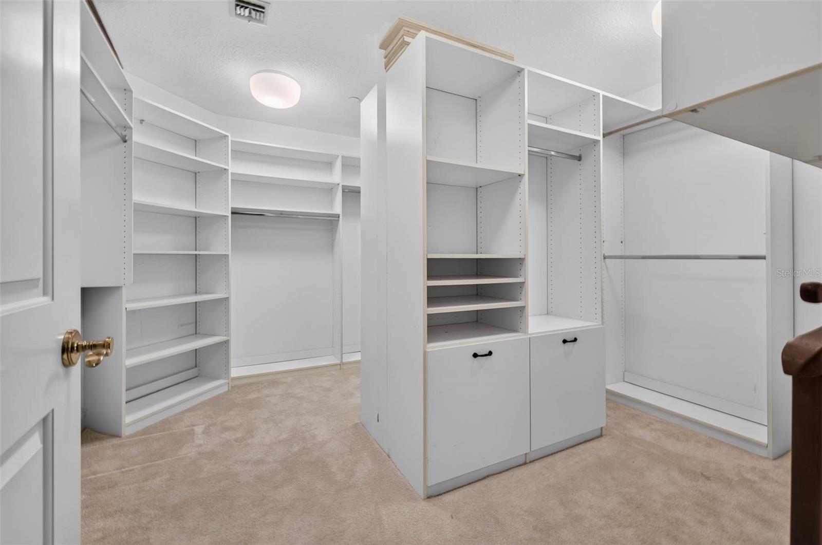 555 5TH AVE NE #521 — photo 28