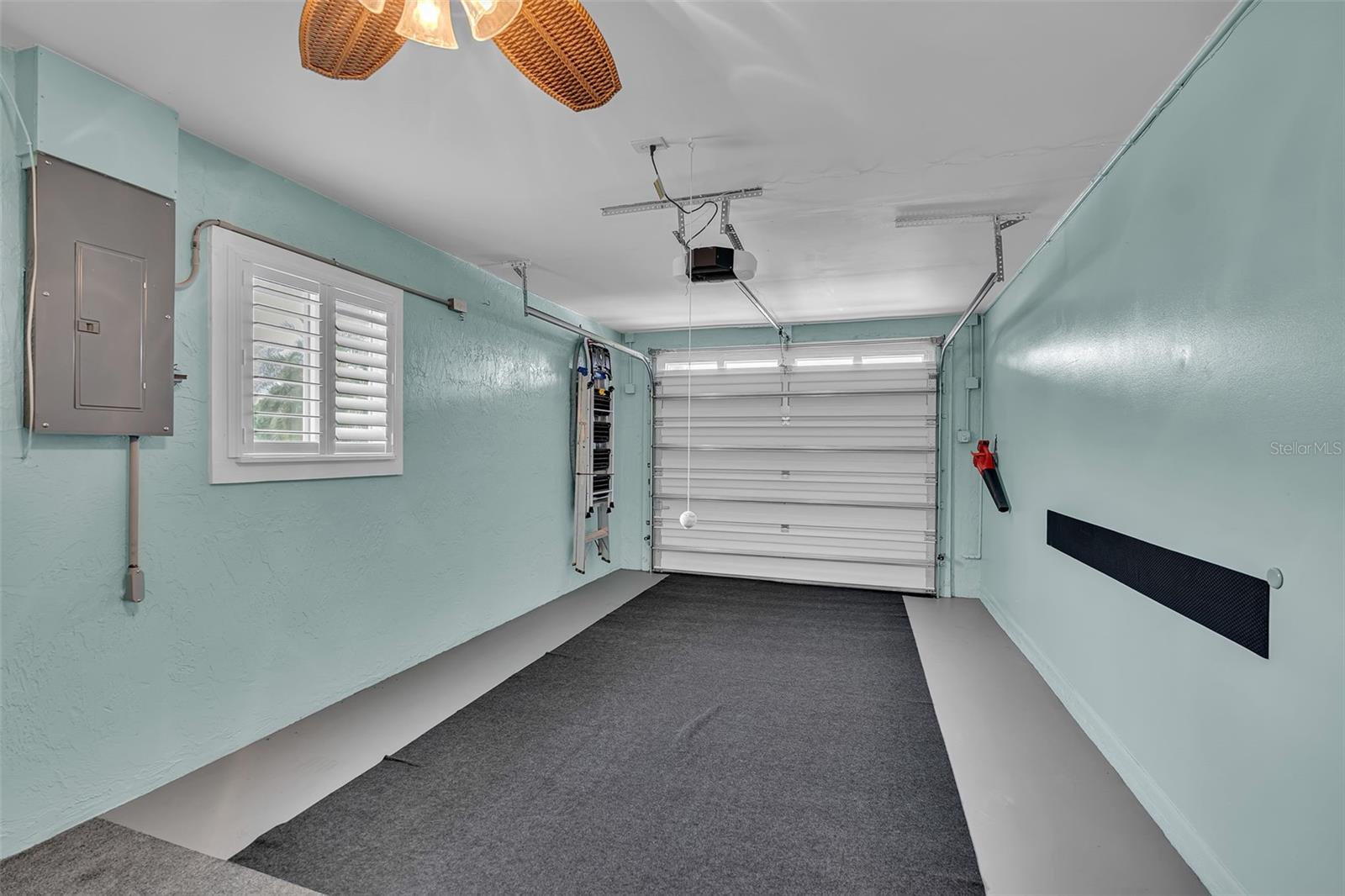 720 S GONDOLA DR — photo 66