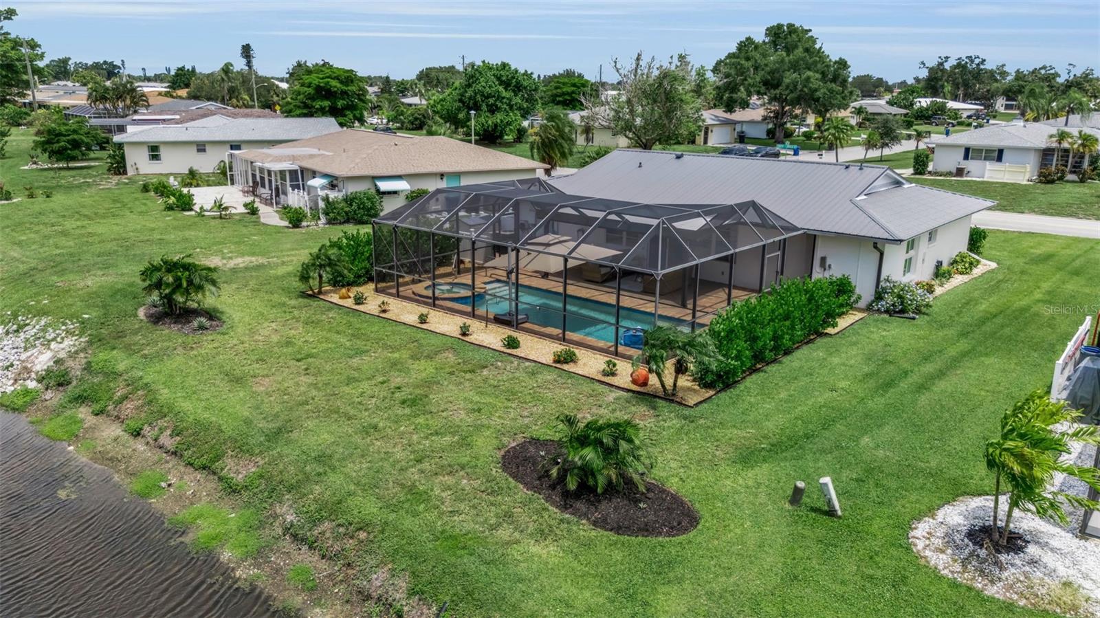720 S GONDOLA DR — photo 16
