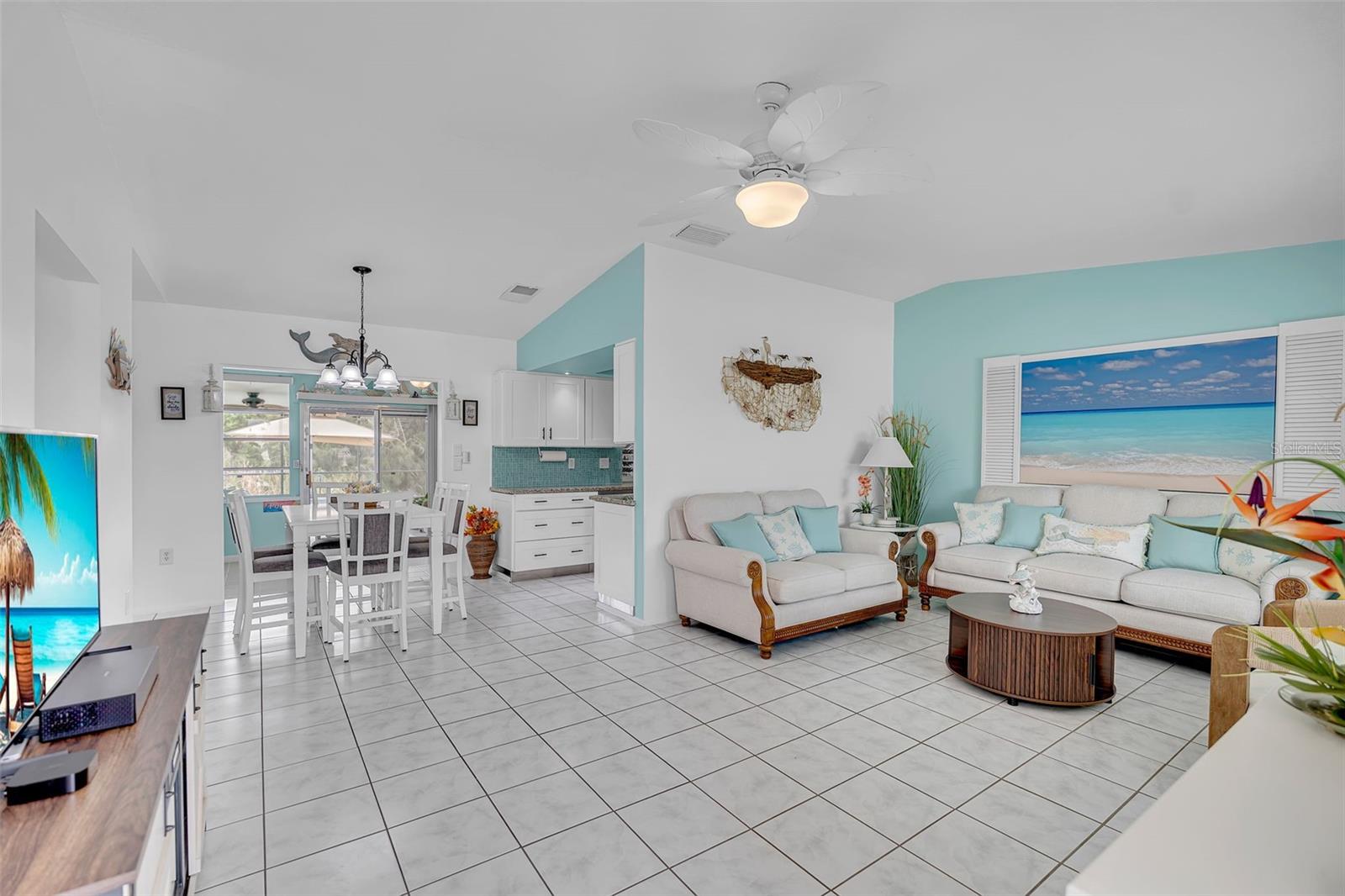 720 S GONDOLA DR — photo 32