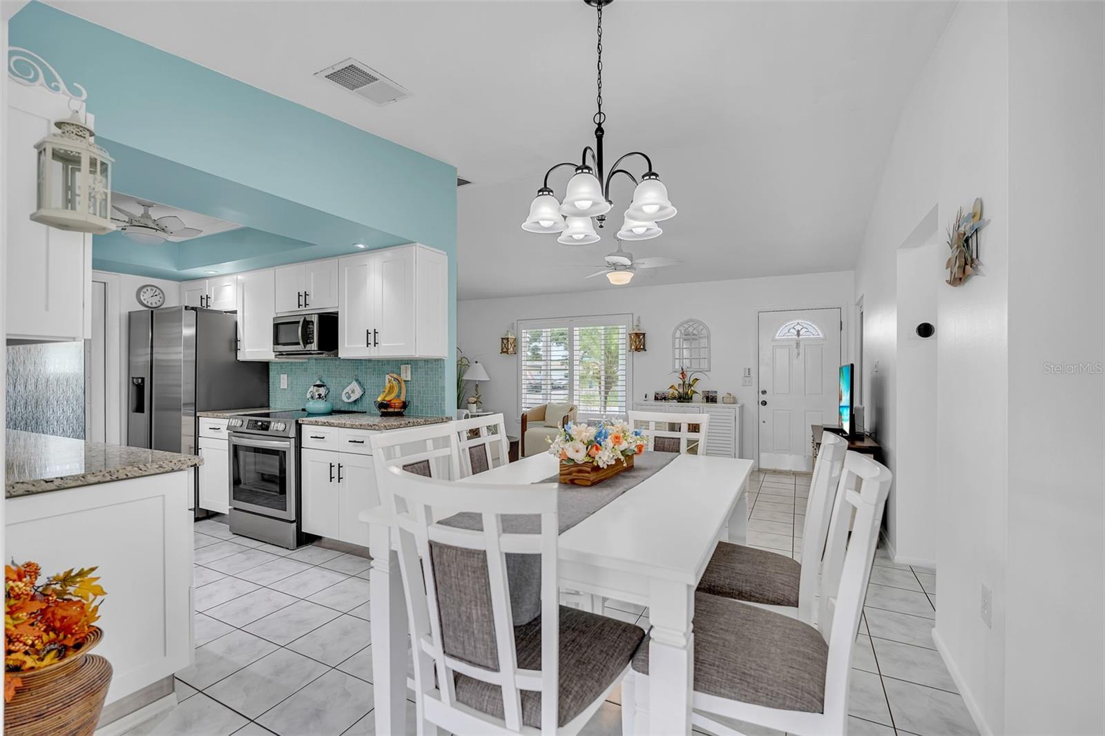 720 S GONDOLA DR — photo 40