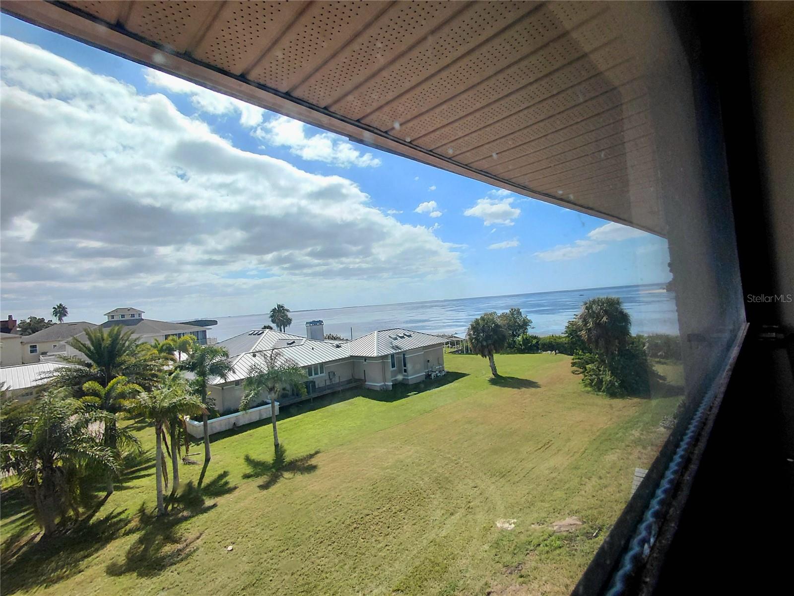 Home in TARPON SPRINGS — photo 15