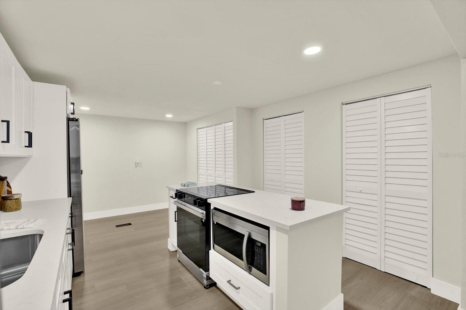 5801 MYRTLE LN — photo 13