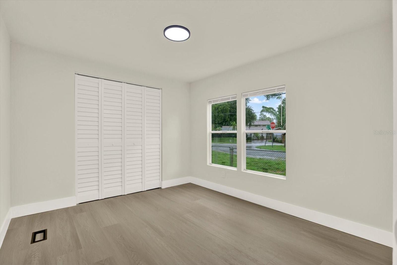 5801 MYRTLE LN — photo 24