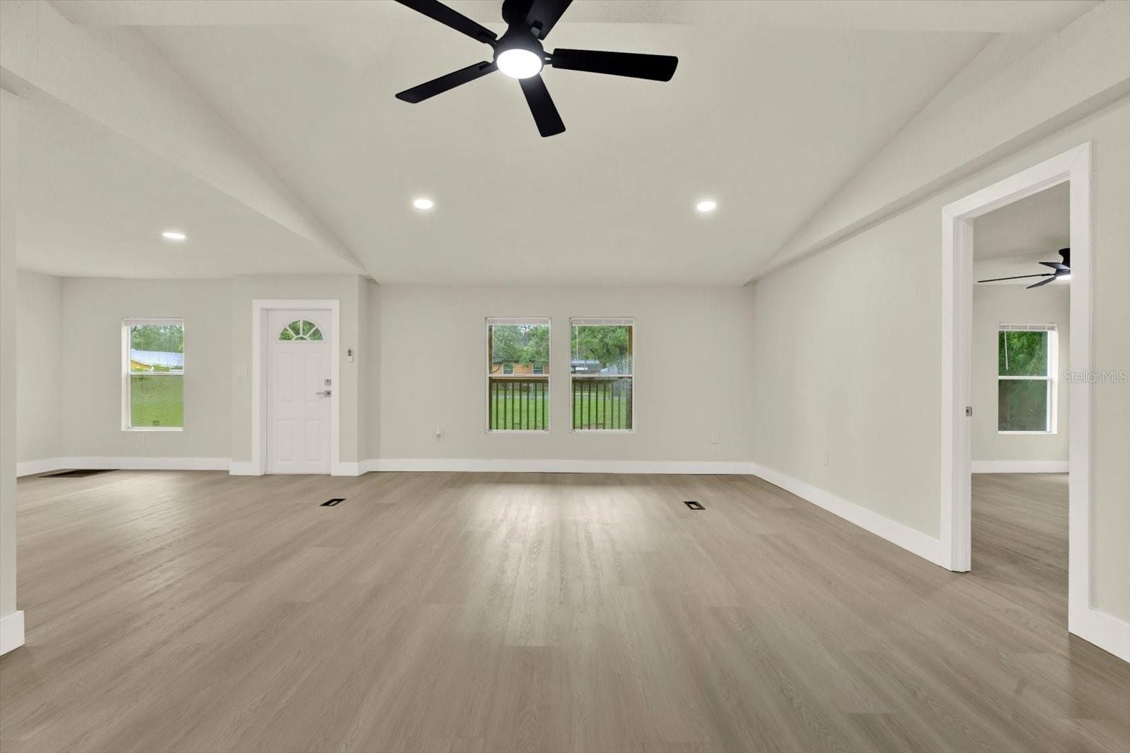 5801 MYRTLE LN — photo 7