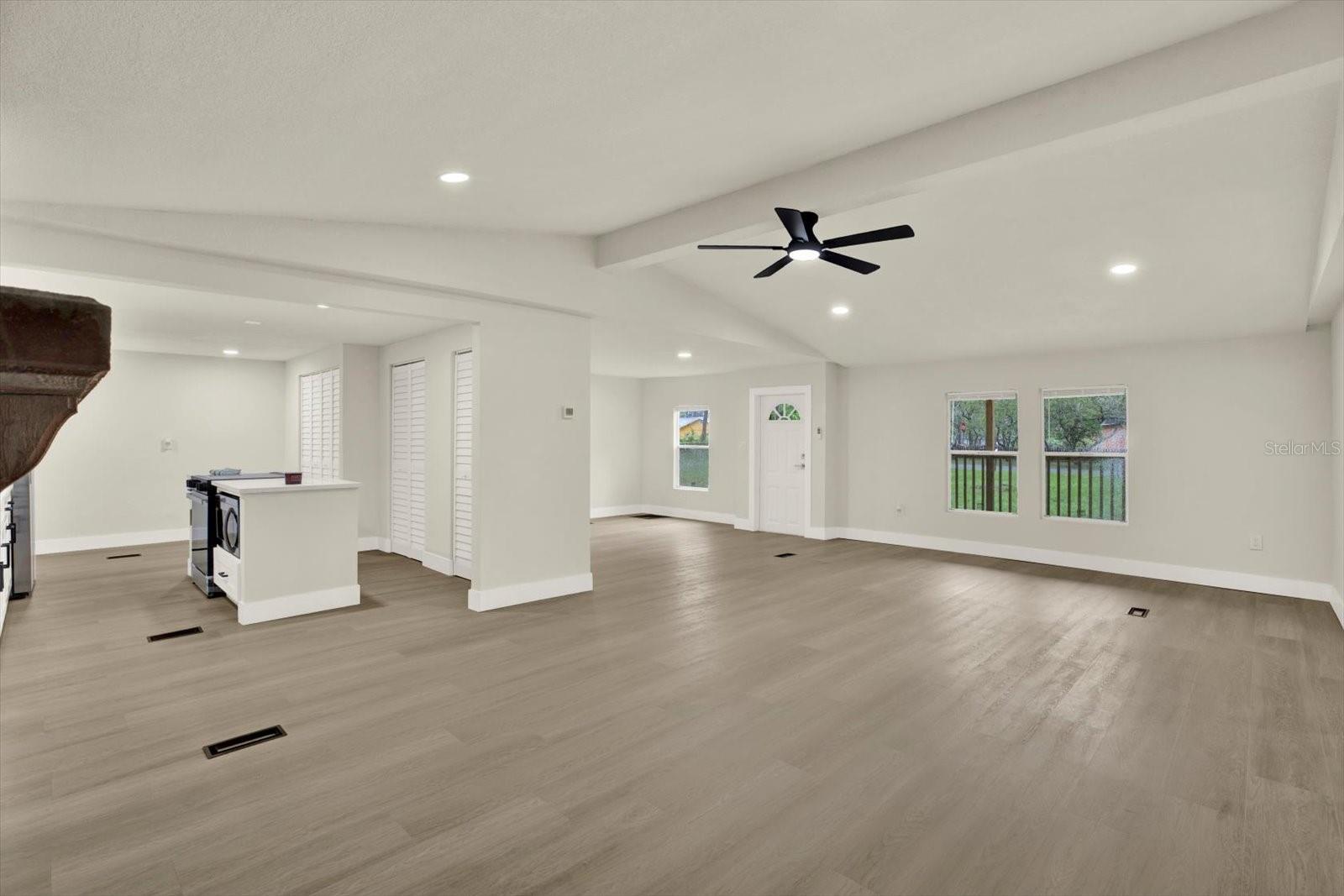5801 MYRTLE LN — photo 10