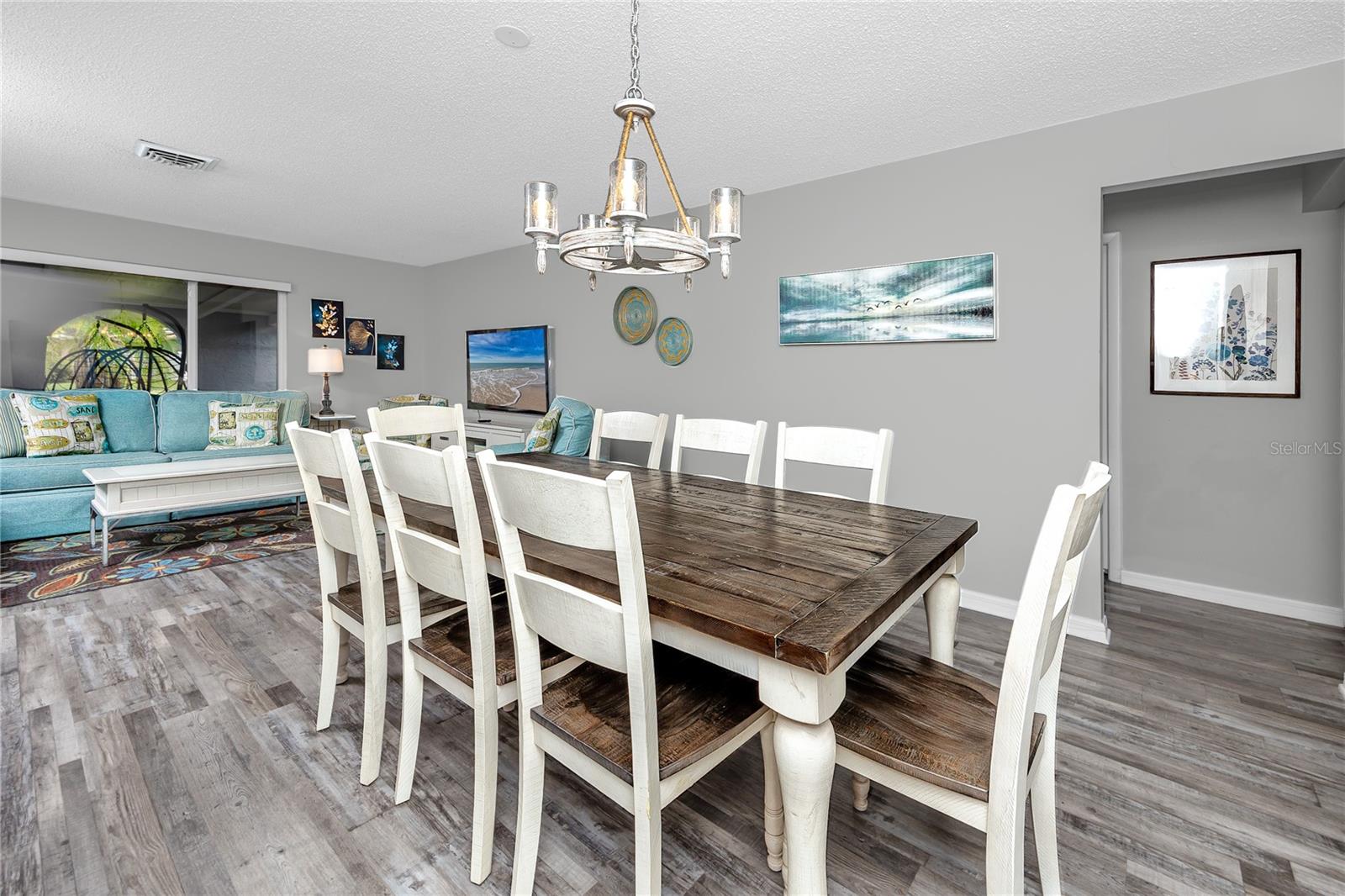 12291 MONARCH CIR — photo 10