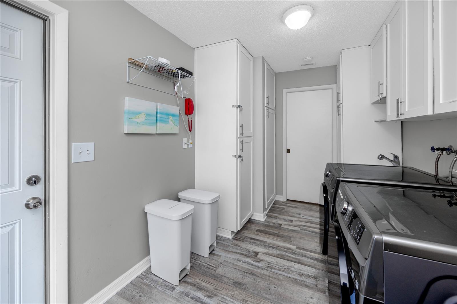 12291 MONARCH CIR — photo 29