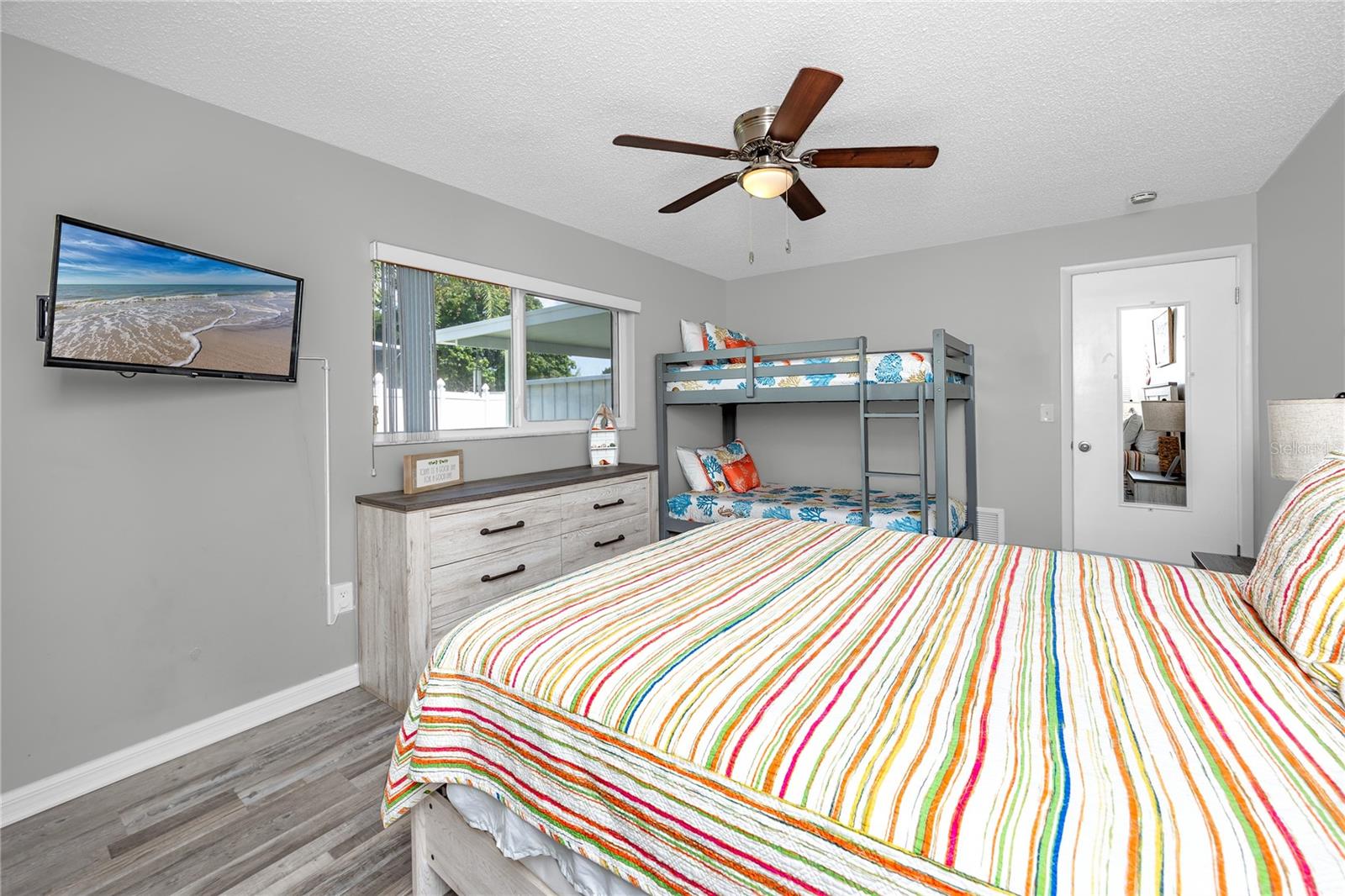 12291 MONARCH CIR — photo 23
