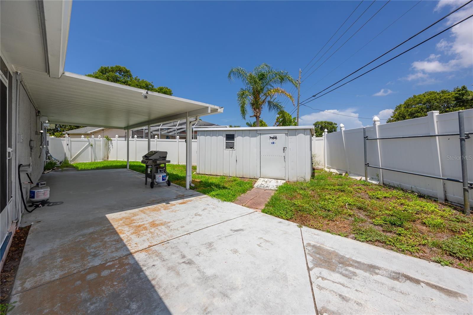 12291 MONARCH CIR — photo 38