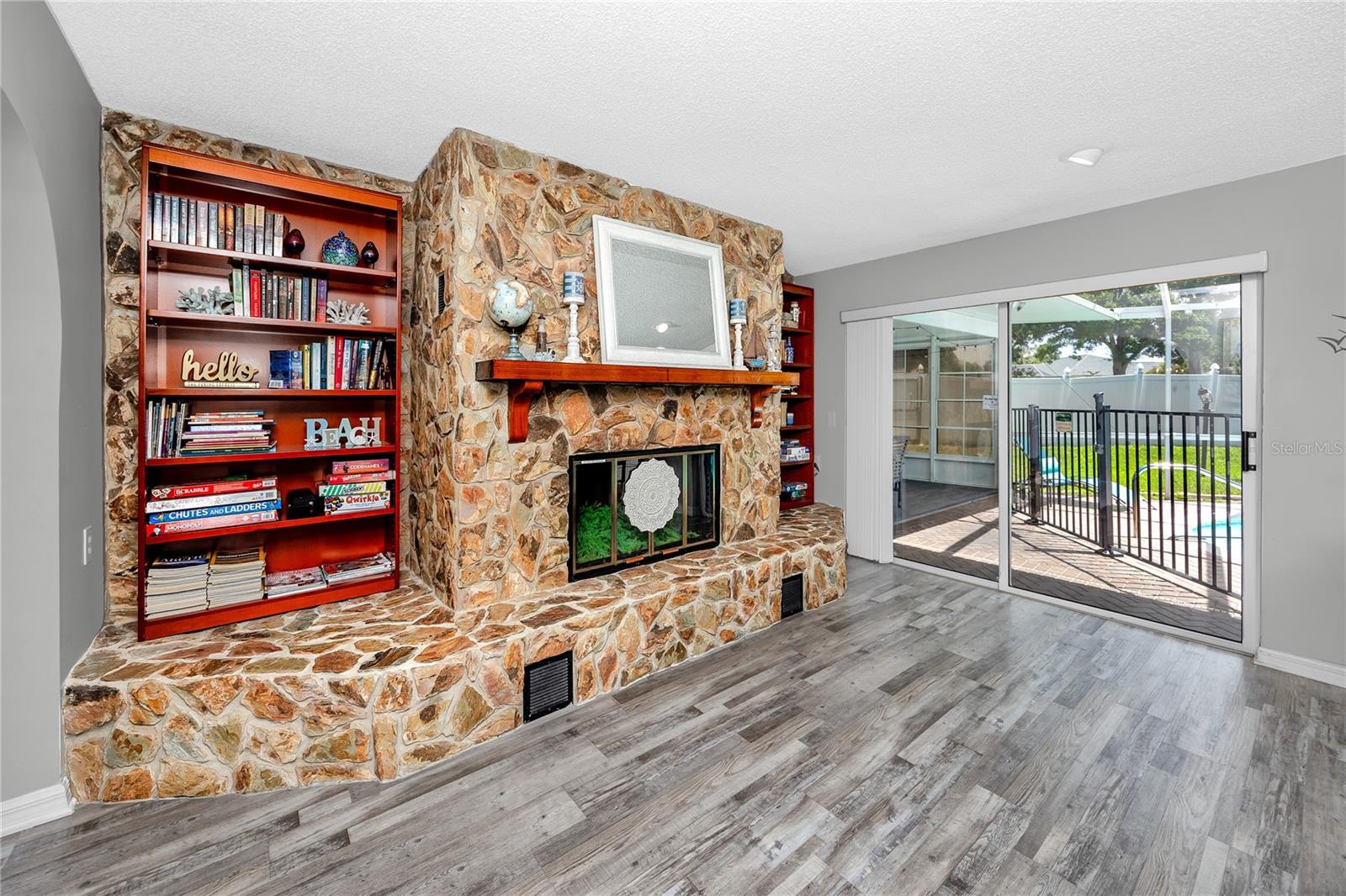 12291 MONARCH CIR — photo 13