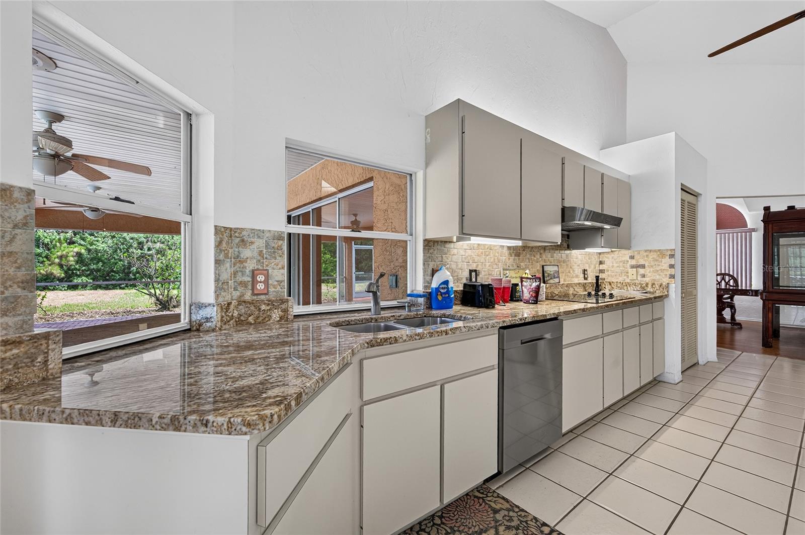 105 JACARANDA BLVD — photo 29