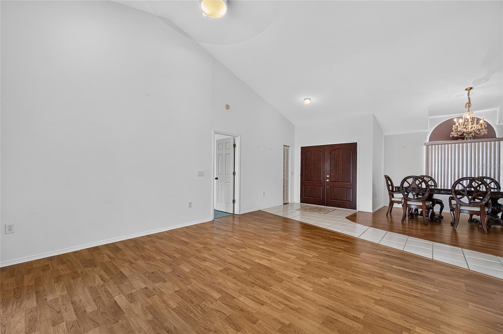 105 JACARANDA BLVD — photo 10
