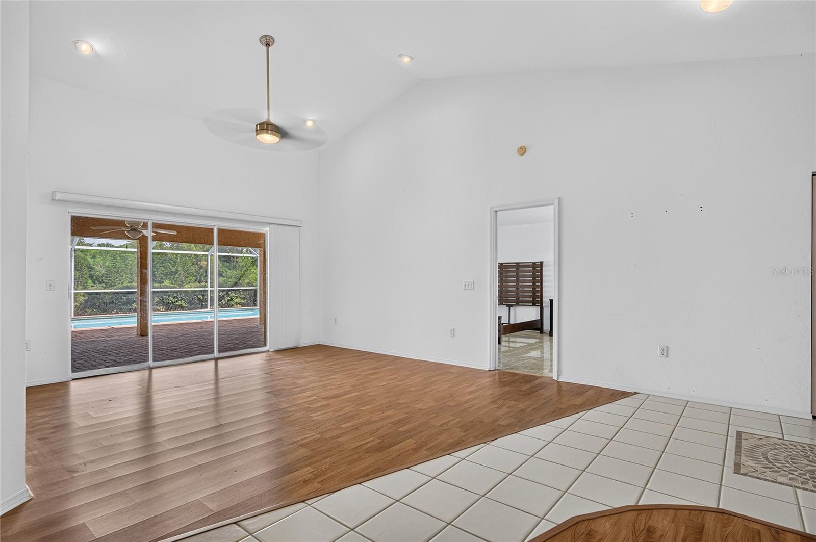 105 JACARANDA BLVD — photo 6