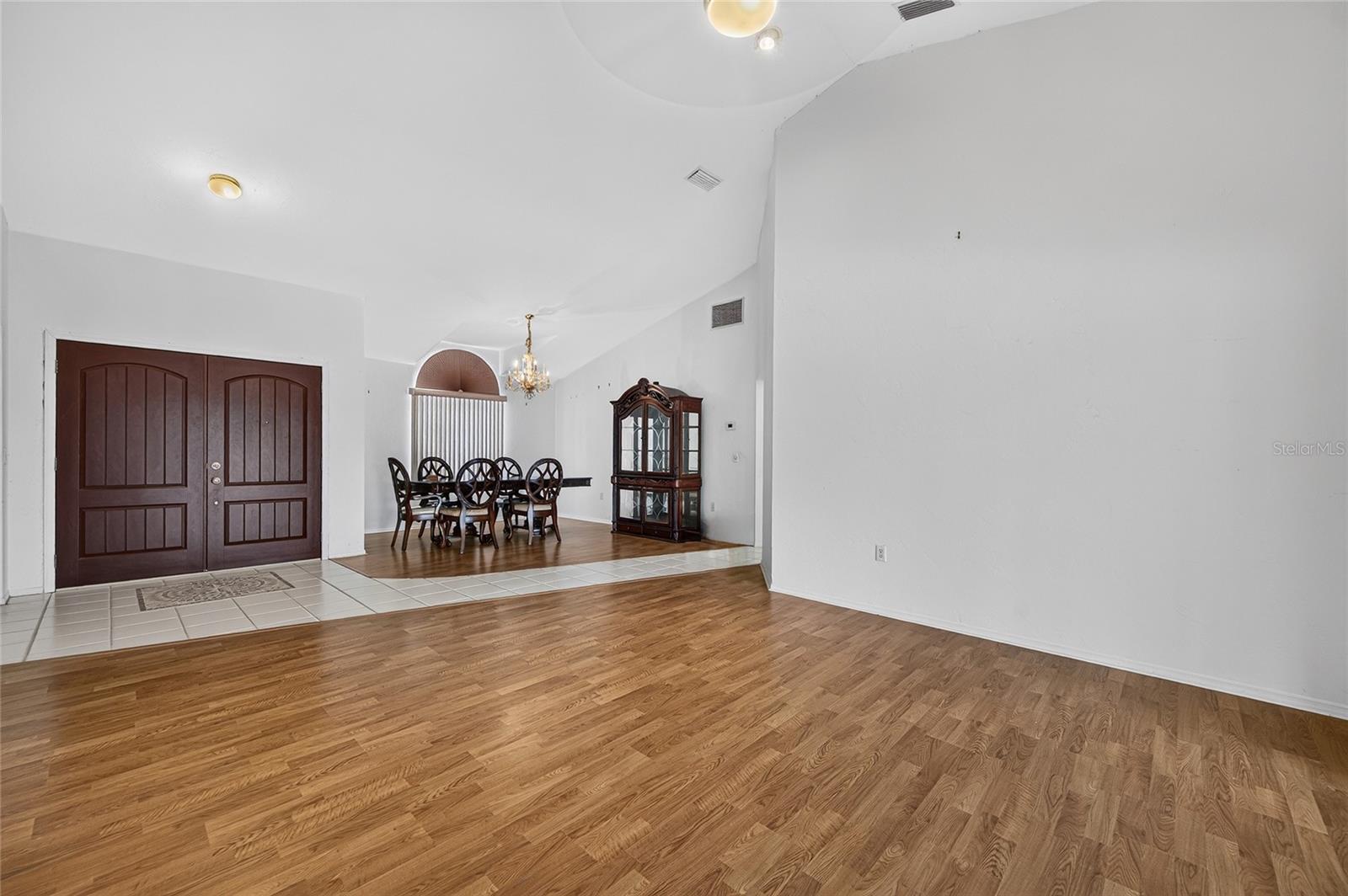 105 JACARANDA BLVD — photo 9