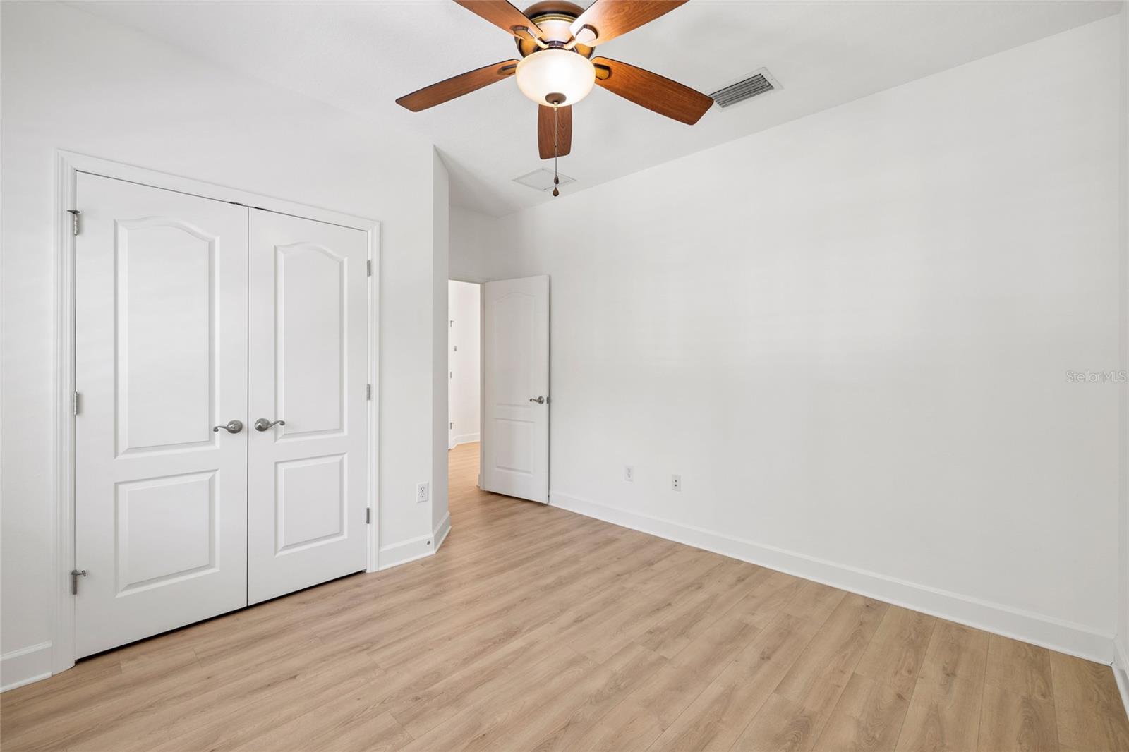 15910 TERNGLADE DR — photo 58