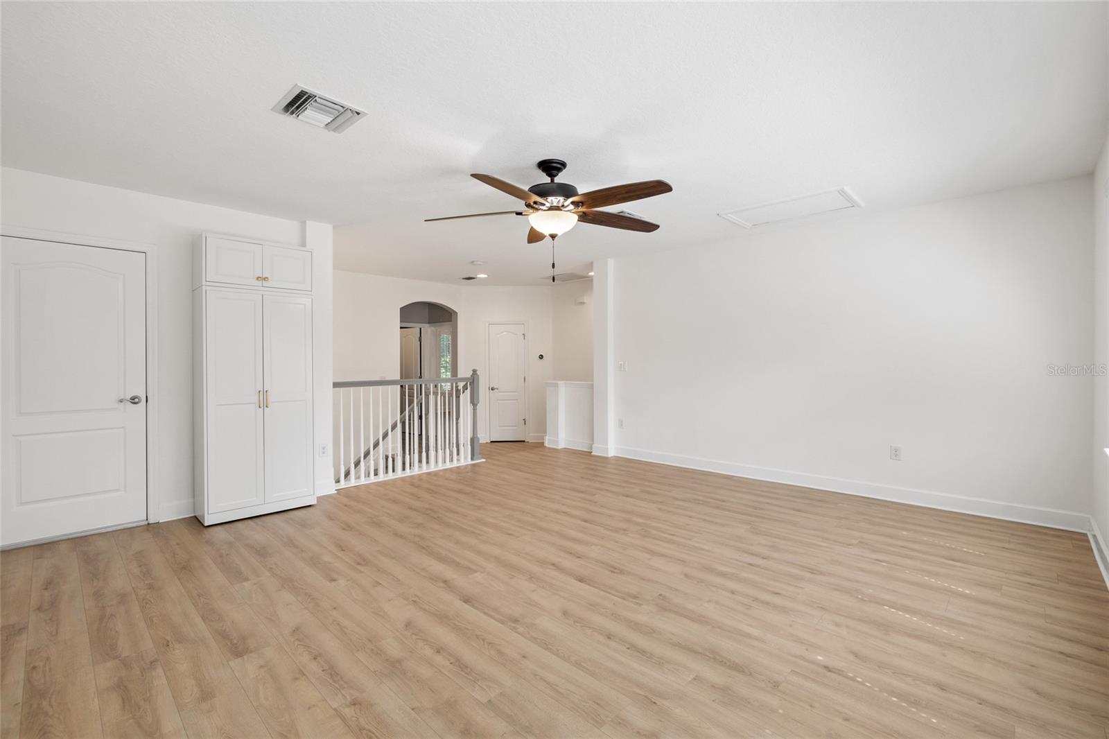 15910 TERNGLADE DR — photo 45