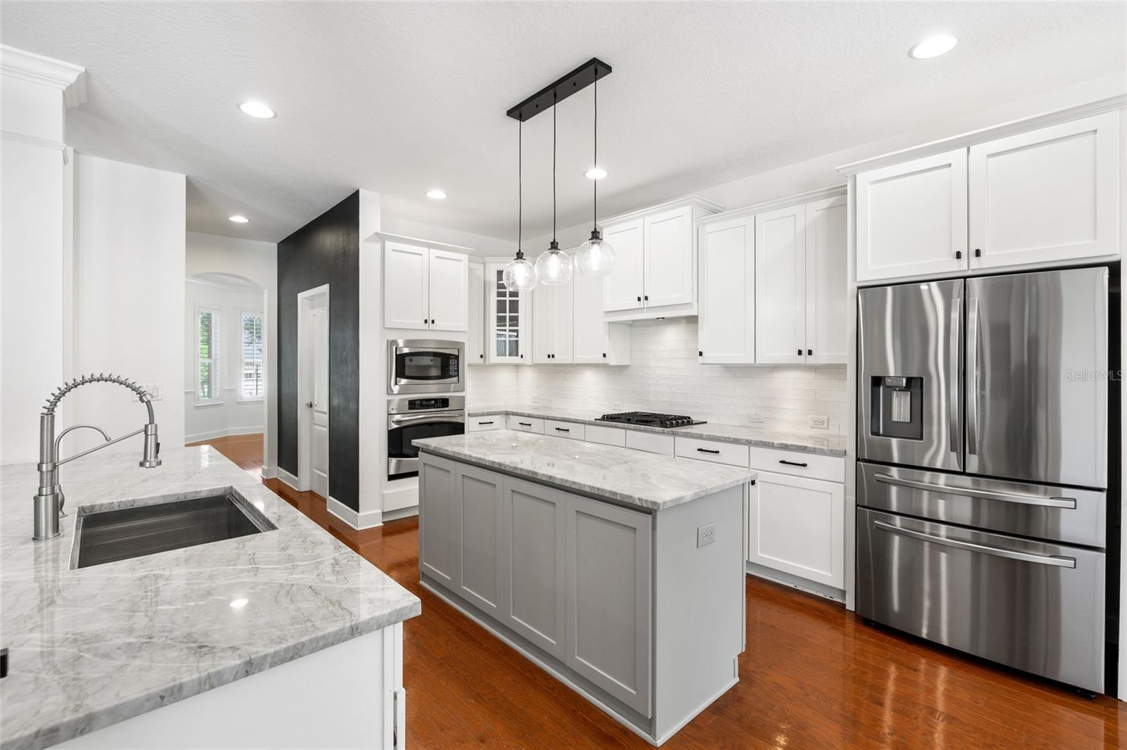 15910 TERNGLADE DR — photo 22