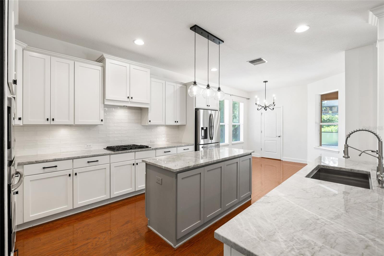 15910 TERNGLADE DR — photo 21