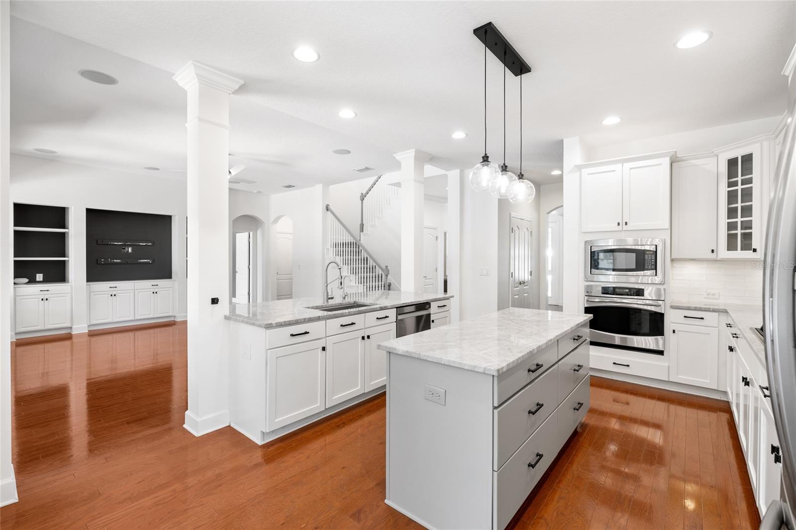 15910 TERNGLADE DR — photo 24