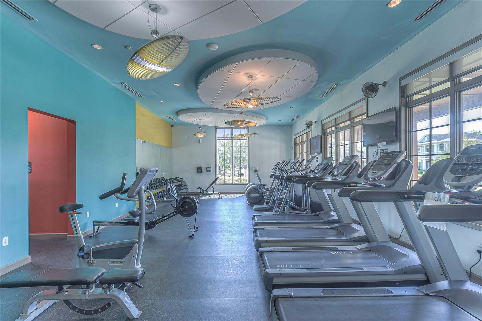 15910 TERNGLADE DR — photo 96