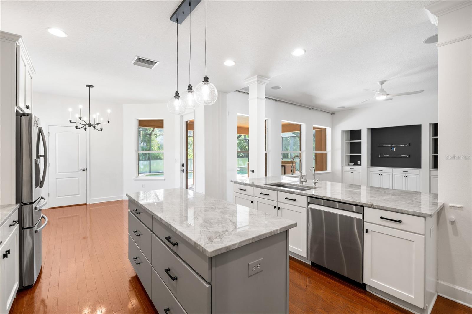 15910 TERNGLADE DR — photo 26