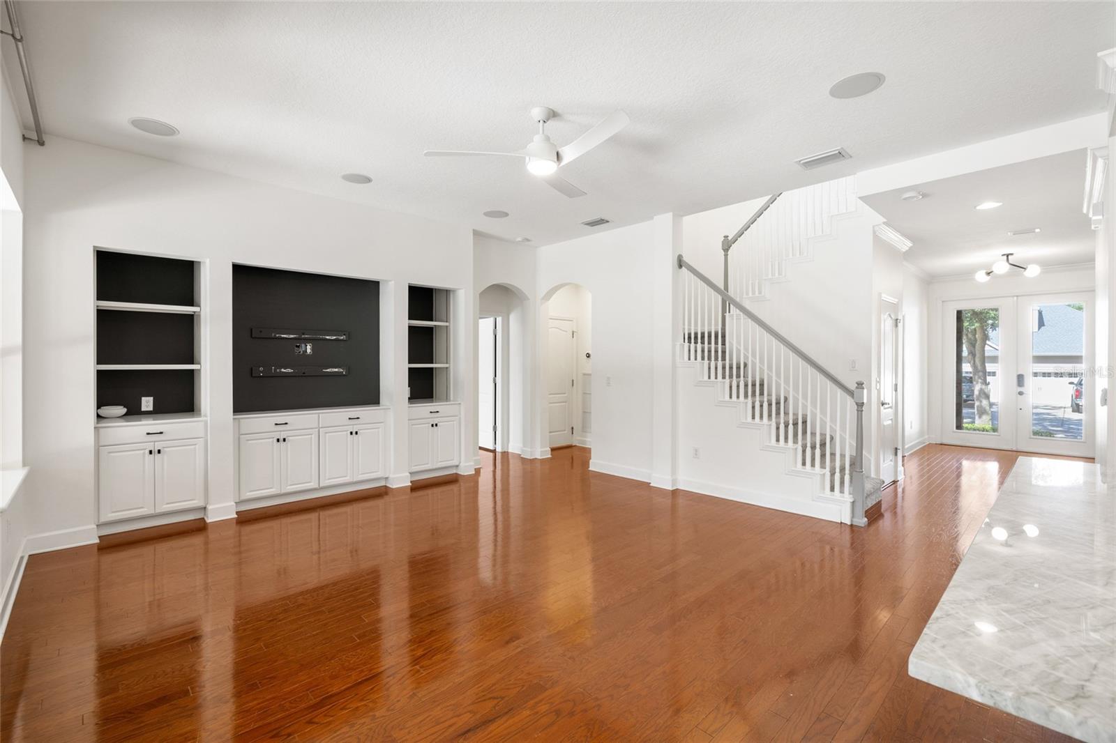 15910 TERNGLADE DR — photo 19