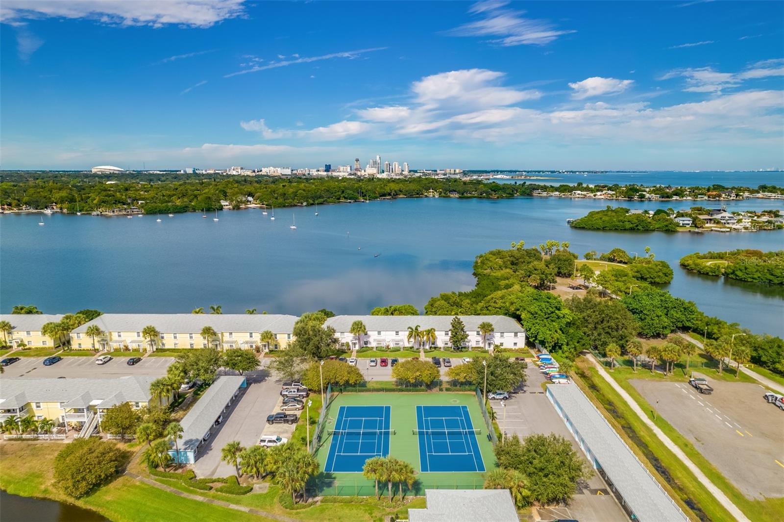 4728 BEACH DR SE #B — photo 39