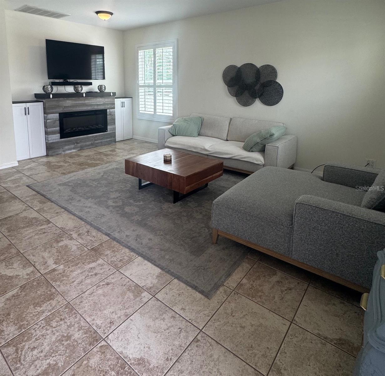 1810 WINSLOE DR — photo 15