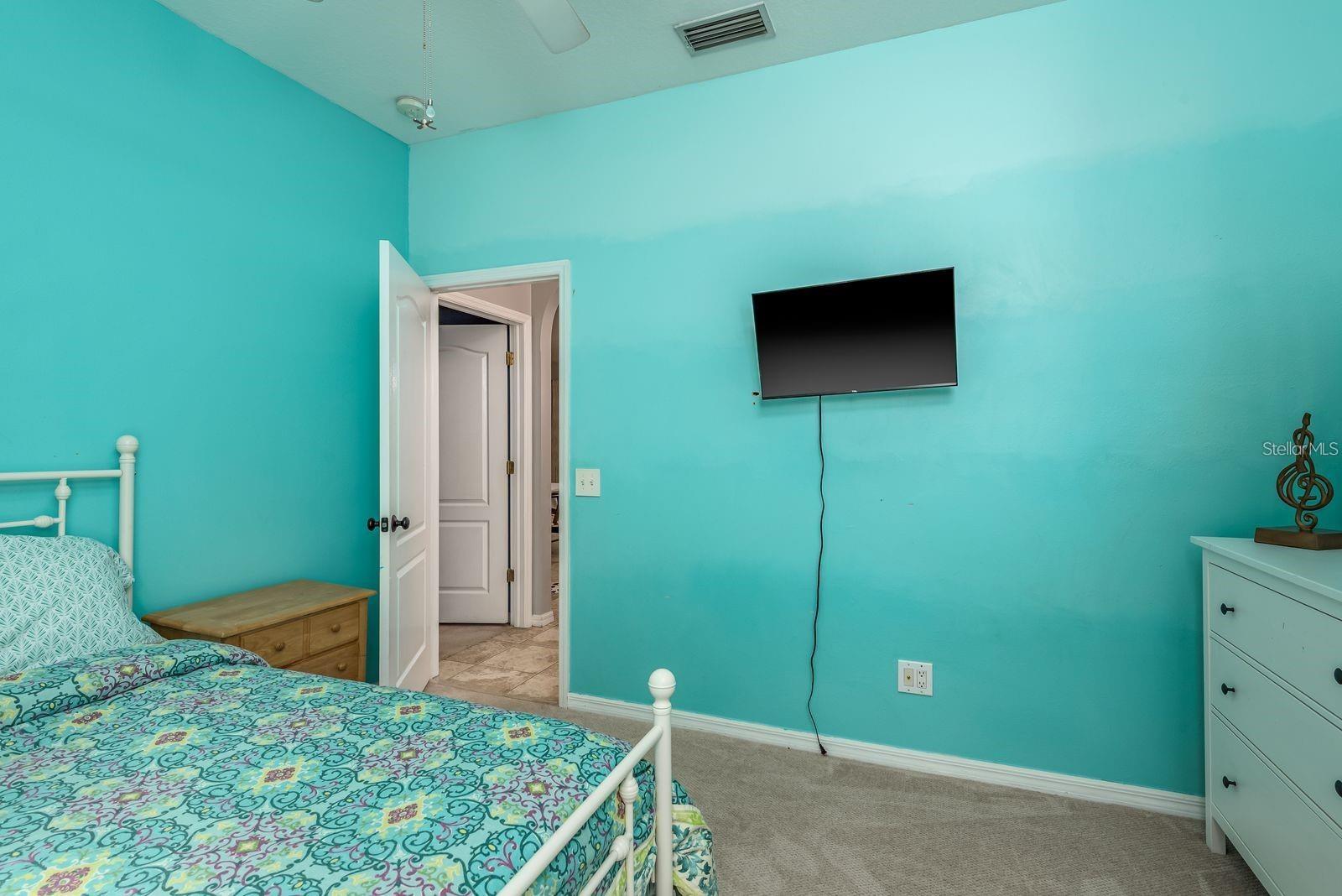 1810 WINSLOE DR — photo 26