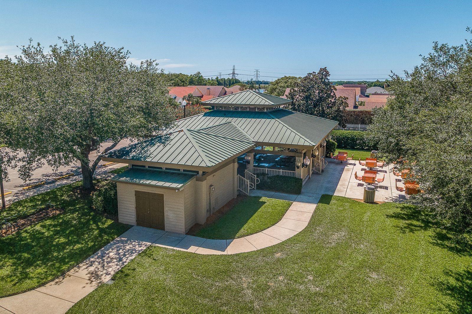 1810 WINSLOE DR — photo 38
