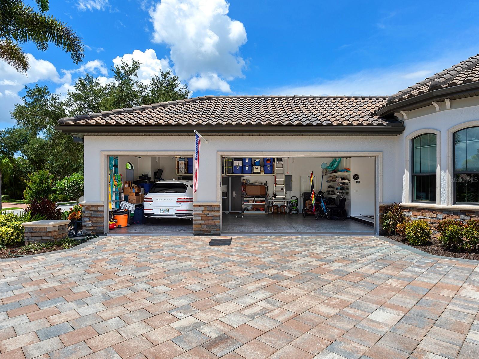 14615 LEOPARD CREEK PL — photo 42