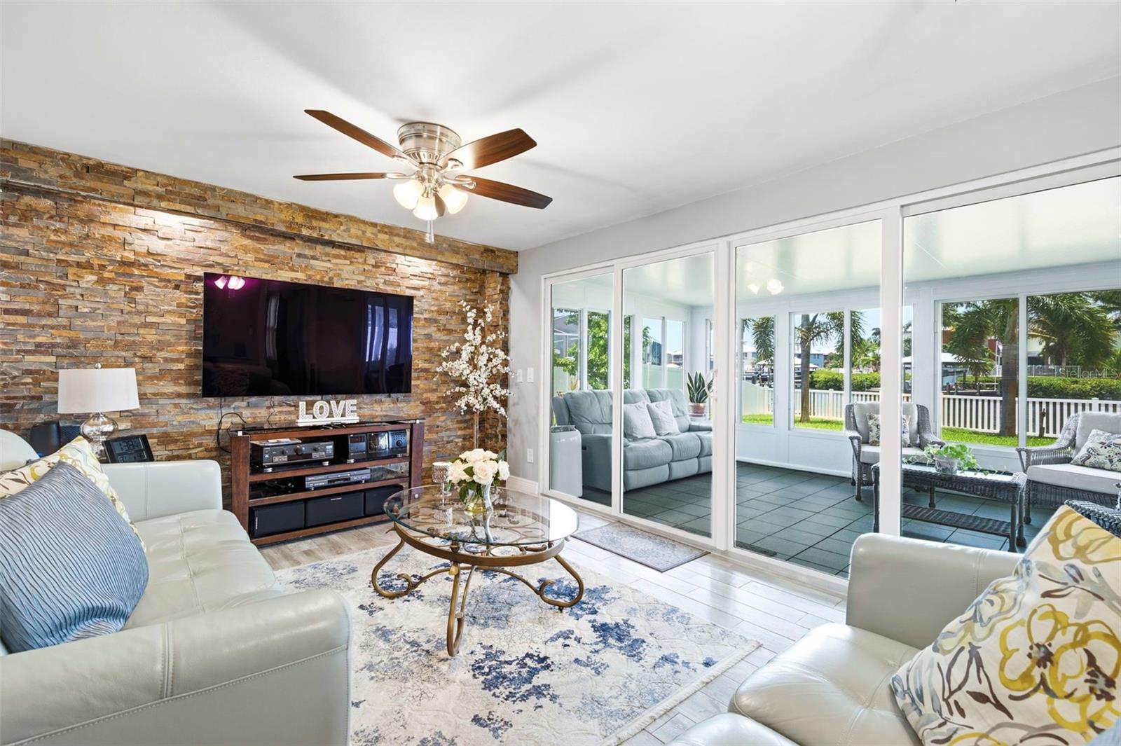 485 FLAMINGO DR — photo 5