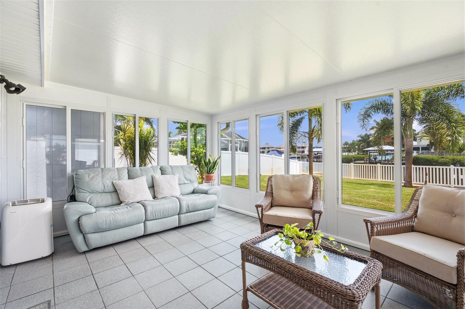 485 FLAMINGO DR — photo 10