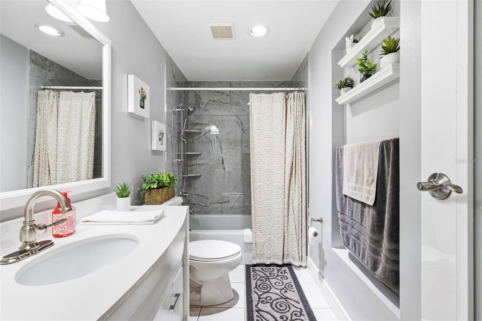 485 FLAMINGO DR — photo 26