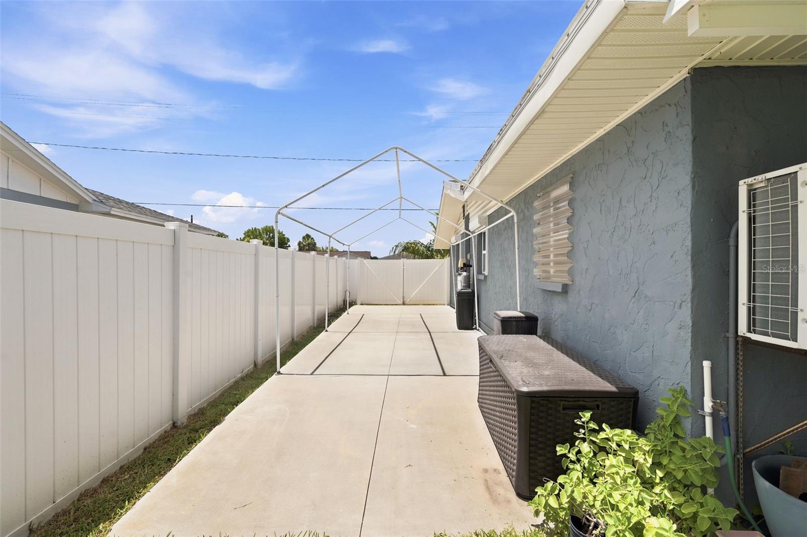 485 FLAMINGO DR — photo 33