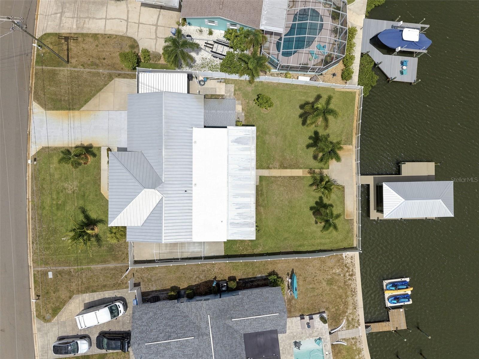 485 FLAMINGO DR — photo 42