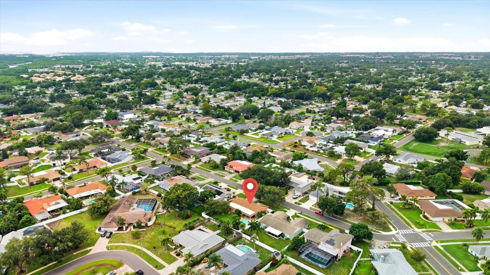 8805 KENWOOD RD — photo 43