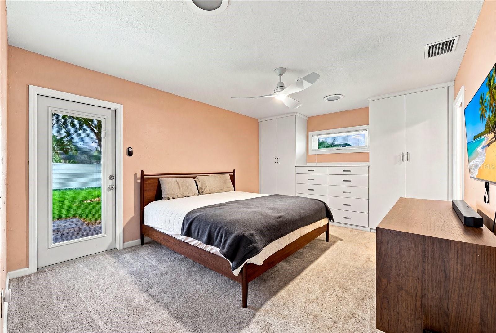 8805 KENWOOD RD — photo 18