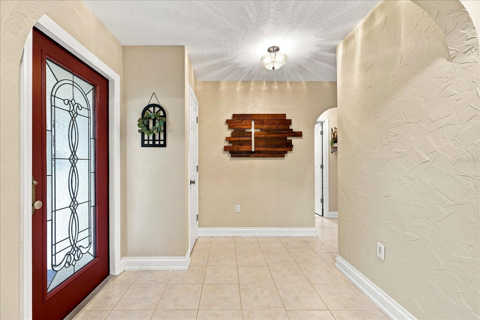 8805 KENWOOD RD — photo 4