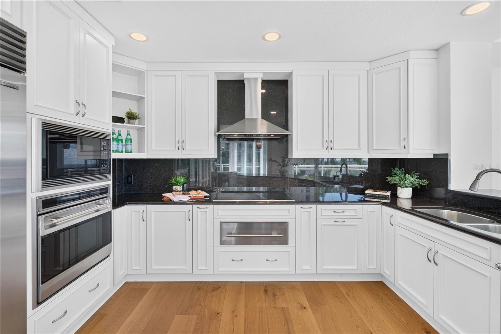 180 BEACH DR NE #502 — photo 15