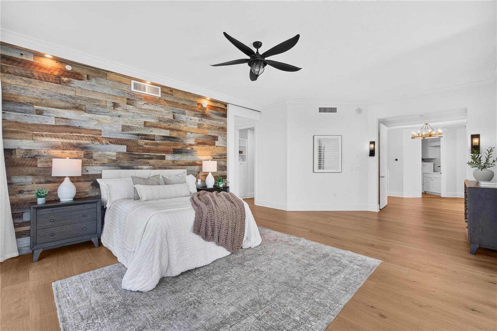 180 BEACH DR NE #502 — photo 30